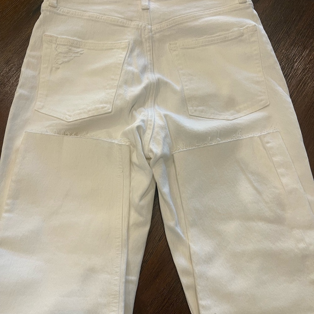 GAP Sky High Cheeky Straight Cream Jeans